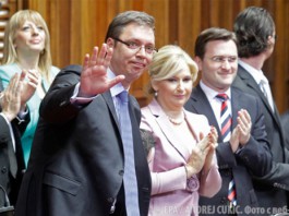 Евросоюз диктует Сербии: делай как я, или… Евросоюз Сербии: делай как я, или...