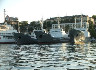 Михаил Ненашев: Строительство российских авианосцев в Крыму обосновано Строительство российских авианосцев в Крыму