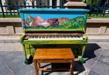 Яркие пианино для всех желающих