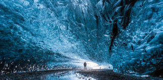 Удивительная ледяная пещера Северное сияние, Ватнайокуль, Исландия