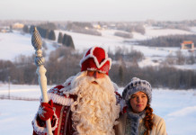 В гости к Деду Морозу ежедневно заходит 5-6 тысяч туристов