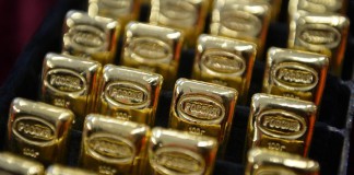 Эксперт США: пока Вашингтон разбазаривает средства, Москва наращивает золотой запас