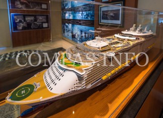 лайнер Allure of the Seas 1