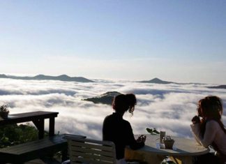 Terrace Unkai Cloud Resort 011