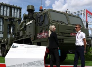 Новейший зенитно-ракетный комплекс С-350 «Витязь» поступил на вооружение российской армии Российский зенитно-ракетный комплекс С-350 Витязь