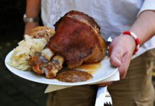 Любимые свиные рульки (ножка «Айсбан») в Hofbräuhaus (Хофбройхаус) в Мюнхене — РЕЦЕПТ!! Свиная рулька (айсбан) в Мюнхене, рецепт приготовления