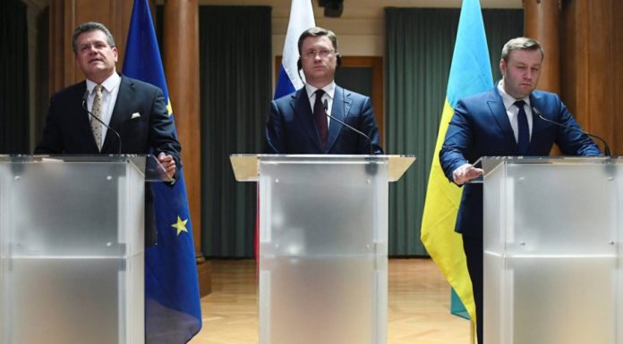 Газовый контракт на 5 лет готовится к подписанию между Россией и Украиной до нового 2020 года Украина шантажирует Россию в вопросе поставок газа в Европу с 2020 года