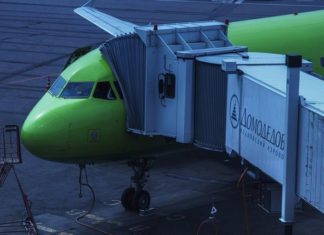 Бомбы на борту самолета S7 Симферополь-Москва не оказалось, идёт проверка Бомбы на борту самолета S7 Симферополь-Москва не оказалось, идёт проверка