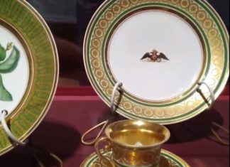 В Хлебном доме Царицынского музея-заповедника выставка императорских подарков из Павловского дворца, видео Выставка императорских подарков в Хлебном доме музея-заповедника Царицыно