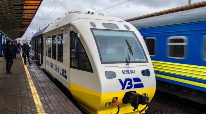 «Землю продадим всему миру, железные дороги — немцам!», Украине осталось продать только своих жителей "Землю продадим всему миру, железные дороги - немцам!", Украине осталось продать только своих жителей