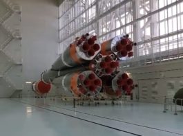 Как собирают российские ракеты-носители «Союз-2», видео от Д.Рогозина Как собирают российские ракеты-носители Союз-2, от главы Роскосмоса Рогозина