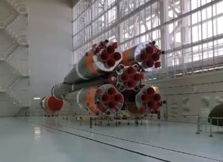 Как собирают российские ракеты-носители «Союз-2», видео от Д.Рогозина Как собирают российские ракеты-носители Союз-2, от главы Роскосмоса Рогозина