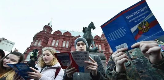 Президент Путин подписал указ и состав рабочей группы по внесению поправок в Конституцию РФ Президент Путин подписал указ и состав рабочей группы по внесению поправок в Конституцию РФ