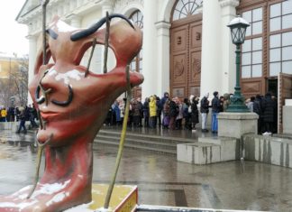 В Москве продолжается выставка «Сальвадор Дали. Магическое искусство», ажиотаж не спадает В Москве продолжается выставка «Сальвадор Дали. Магическое искусство», ажиотаж не спадает