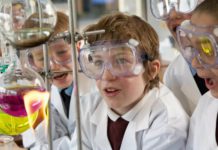 В день науки, 8 февраля, в парке «Зарядье» (Москва) пройдут научные шоу и эксперименты для детей и взрослых В день науки, 8 февраля, в парке "Зарядье" (Москва) пройдут научные шоу и эксперименты для детей и взрослых