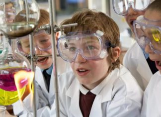 В день науки, 8 февраля, в парке «Зарядье» (Москва) пройдут научные шоу и эксперименты для детей и взрослых В день науки, 8 февраля, в парке "Зарядье" (Москва) пройдут научные шоу и эксперименты для детей и взрослых