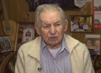 Путин согласен с ветераном Решетниковым о закреплении в Конституции невозможности отчуждения территорий России Путин согласен с ветераном Решетниковым о закреплении в Конституции невозможности отчуждения территорий России