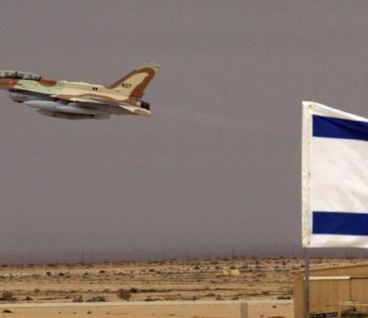 Евреи, вы с ума сошли? Израиль F-16 атаковал пассажирский самолет над Дамаском, Россия спасла пассажиров Евреи, вы с ума сошли? Израиль F-16 атаковал пассажирский самолет над Дамаском, Россия спасла пассажиров