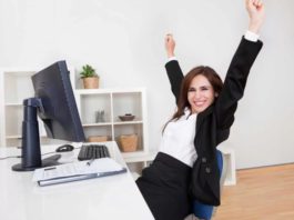 Как будут оплачиваться выходные перед праздниками 23 февраля и 8 марта, пояснения Роструда Как будут оплачиваться выходные перед праздниками 23 февраля и 8 марта, пояснения Роструда