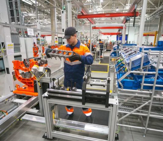 Колоссальные успехи промышленности России, не замечены либеральными СМИ РФ, потому что успехи — это не скандалы.. Колоссальные успехи промышленности - не замечены либеральными СМИ РФ, потому что это успехи, а не скандалы..