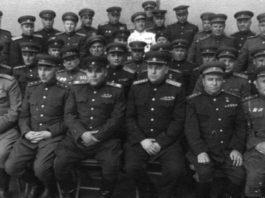 Фотодокументальный проект «Полководцы Победы: освободители Европы» от Минобороны России Маршал Советского Союза Малиновский командармы и офицеры и штаб второго Украинского фронта