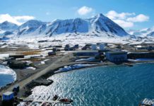 Норвегия нагло нарушает договор о Шпицбергене, заключенный с Россией ровно 100 лет назад Норвегия нагло нарушает договор о Шпицбергене, заключенный с Россией ровно 100 лет назад