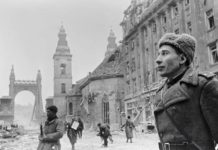 Освобождение Красной Армией Будапешта, столицы зверствовавшей в СССР профашистской Венгрии