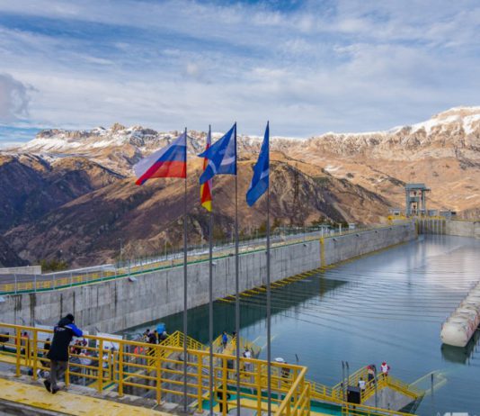 Россия, вперёд! Пуск новой гидроэлектростанции Зарамагская ГЭС-1 в Северной Осетии на реке Ардон Россия, вперёд! Пуск новой гидроэлетростанции Зарамагская ГЭС-1 в Северной Осетии на реке Ардон