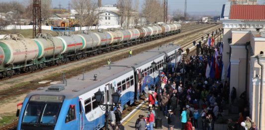 7 марта 2020 по Крымскому мосту прошёл первый рельсобус Керчь-Анапа, в пути всего 2 часа, видео 7 марта 2020 по Крымскому мосту прошёл первый рельсобус Керчь-Анана, в пути всего 2 часа, видео