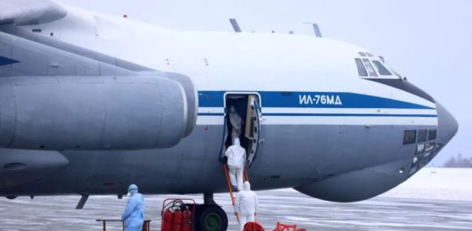 Европа привычно «сдалась и сложила лапки» перед РФ, а Россия направит реальную помощь Италии в борьбе с коронавирусом Европа привычно"сдалась и сложила лапки", а Россия направит реальную помощь Италии в борьбе с коронавирусом