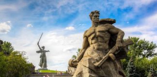 За осквернение памятников воинам ввести уголовное наказание — проект в Госдуму от президента Путина За осквернение памятников воинам ввести уголовное наказание - проект в Госдуму от президента Путина