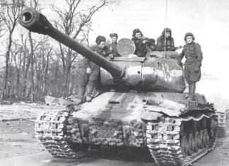 История танка ИС-2 в годы Великой Отечественной войны, его характеристики и заслуги с битвах с «Тиграми» История танка ИС-2 в годы Великой Отечественной войны, его характеристики и заслуги с битве с "Тиграми"