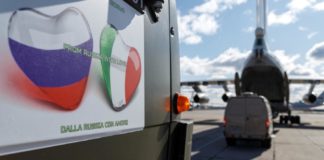 Итальянская газетка La Stampa назвала бесполезной встреченную из России главой МИД Италии помощь от РФ в борьбе с коронавирусом Итальянская газетка La Stampa назвала бесполезной встреченную из России главой МИД Италии помощь от РФ в борьбе с коронавирусом