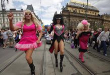 Кого и почему крючит и бесит от поправок к Конституции РФ — оглашение списка «атакунов» Кого и почему крючит и бесит от поправок к Конституции - оглашение списка "атакунов"