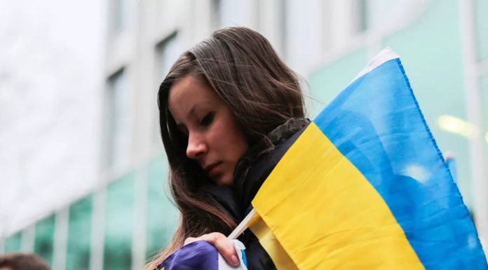 Поляки конкретно думают о колонизации Украины совместно с Германией, США и Англией Поляки конкретно думают о колонизации Украины совместно с Германией, США и Англией