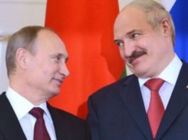 Почему двуличный Лукашенко не признаёт Крым российским: Путин пояснил, но не развеял презрение россиян к «батьке» Почему лицемер Лукашенко не признаёт Крым российским: Путин пояснил, но не развеял презрение россиян к "батьке"