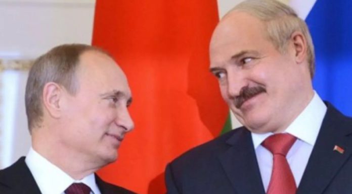 Почему двуличный Лукашенко не признаёт Крым российским: Путин пояснил, но не развеял презрение россиян к «батьке» Почему лицемер Лукашенко не признаёт Крым российским: Путин пояснил, но не развеял презрение россиян к "батьке"
