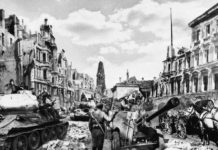 75 лет назад, 22 апреля 1945, советские войска окружив Берлин, вошли в его пригороды 75 лет назад, 22 апреля 1945, советские войска окружив Берлин, вошли в его пригороды