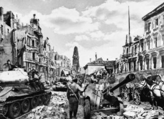 75 лет назад, 22 апреля 1945, советские войска окружив Берлин, вошли в его пригороды 75 лет назад, 22 апреля 1945, советские войска окружив Берлин, вошли в его пригороды