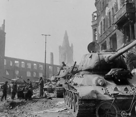75 лет назад, 9 апреля 1945, советские войска овладели Кенигсбергом в ходе Кенигсбергской операции, видео 9 апреля 1945 года завершился штурм советскими войсками Кёнигсберга, который через год стал Калининградом