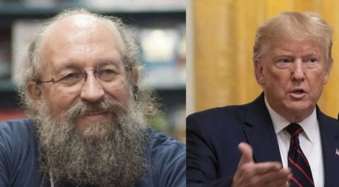 Кого теперь подозревает Трамп в нежелании его победы на будущих выборах? Ну конечно Китай, мнение эксперта Вассермана Кому теперь невыгодна победа Трампа на будущих выборах? Ну конечно Китаю, мнение эксперта Вассермана
