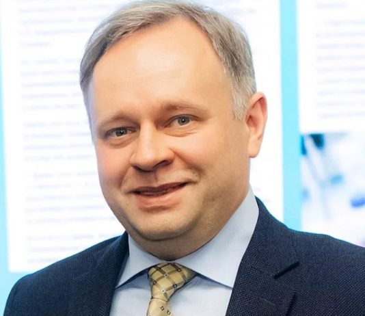 Почему в России низкая смертность от коронавируса (0.8%), мнение профессора РАН А.Лукашева Почему в России низкая смертность от коронавируса (0.8%), мнение профессора РАН А.Лукашева