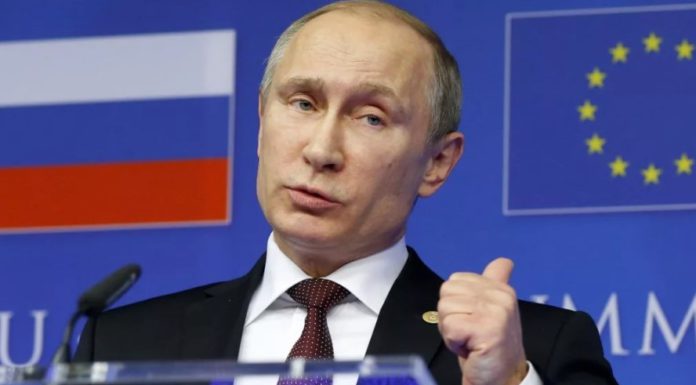 «Путин смело говорит правду, а Британия и Евросоюз выглядят жалкими», комментируют европейцы статью в Daily Express "Путин смело говорит правду, а мы, в Евросоюзе, выглядим жалкими", комментируют европейцы статью Daily Express