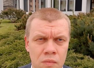 Либерда из Мосгордумы типа «адвоката из черного списка» Ступина отрабатывает «печеньки Нуланд» перед голосованием по поправкам Либерда из Мосгордумы типа "адвоката из черного списка" Ступина отрабатывает "печеньки Нуланд" перед голосованием по поправкам