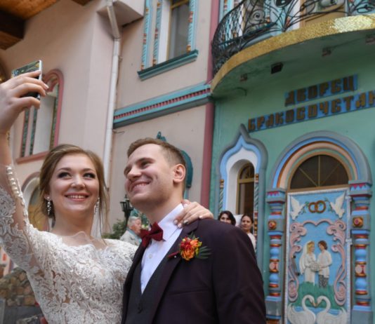 О поправке к ст.72 Конституции РФ («Брак как союз мужчины и женщины»), видеоролики от медиагруппы «Патриот» О поправке к ст.72 Конституции РФ ("Брак как союз мужчины и женщины"), видеоролики от медиагруппы "Патриот"