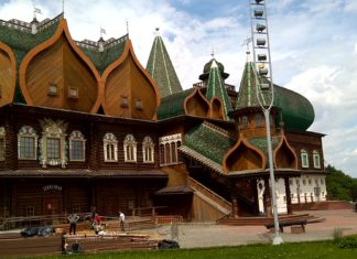 Парк Коломенское (06.06.2020): дворец царя Алексея Михайловича, Вознесенский и Дьяковский яблочные сады, пруды Дьяковский, Верхний и Нижний Коломенские Парк Коломенское (06.06.2020): дворец царя Алексея Михайловича, Вознесенский и Дьяковский яблочные сады, пруды Дьяковский, Верхний и Нижний Коломенские