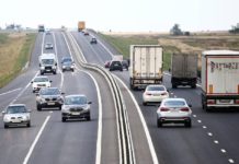 Открыто полное 4-полосное движение по трассе «Таврида» от Керчи до Белогорска Открыто полное 4-полосное движение по трассе "Таврида" от Керчи до Белогорска