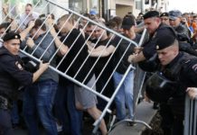 За расшатывание обстановки в России, подобно массовым протестам в США, нужно жестко наказывать За расшатывание обстановки в России, подобно массовым протестам в США, нужно жестко наказывать