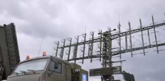 Новый комплекс РЭБ «Палантин» для подавления радиосвязи и радиоэлектронной разведки поступил в войска России Новый комплекс РЭБ "Палантин" для подавления радиосвязи и радиоэлектронной разведки поступил в войска России