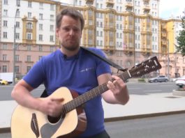 Телеканал «Царьград» достойно и творчески ответил убогим американцам-русофобам с флажком ЛГБТ в посольстве США в Москве Телеканал "Царьград" достойно и творчески ответил убогим американцам-русофобам с флажком ЛГБТ в посольстве США в Москве